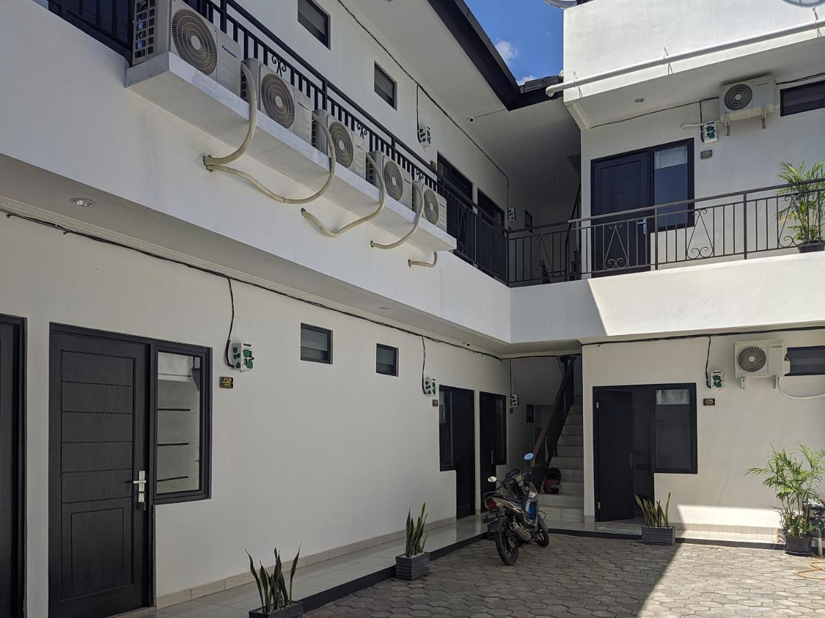 Hotel Reddoorz Syariah Near Jalan Caman Raya Bekasi Zewnętrze zdjęcie